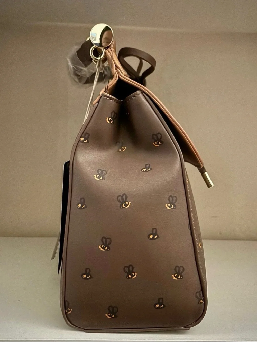 Loungefly Disney Winnie the Pooh Bees Allover Print Handbag – BoxLunch Exclusive